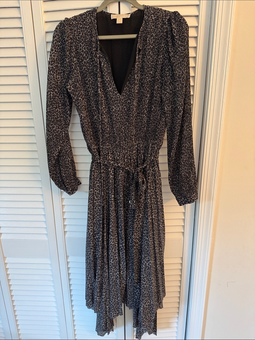 MICHAEL Michael Kors Black and Gray Leopard Print Long-Sleeve Dress
